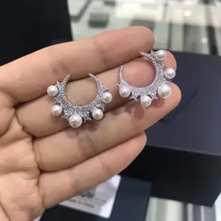 Apm monaco Moon One Thousand and One Nights Star and Moon Pearl Earrings Sexy Goddess