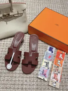 Hermes Palm print Heels