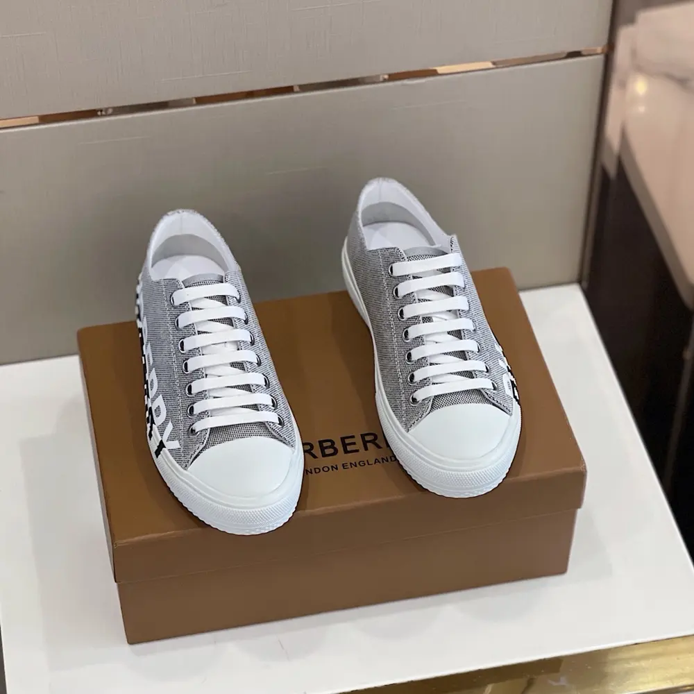 BURBERRY Men’s Vintage Logo Print Cotton Sneakers