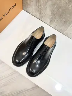 Louis Vuitton men’s fashionable formal leather shoes