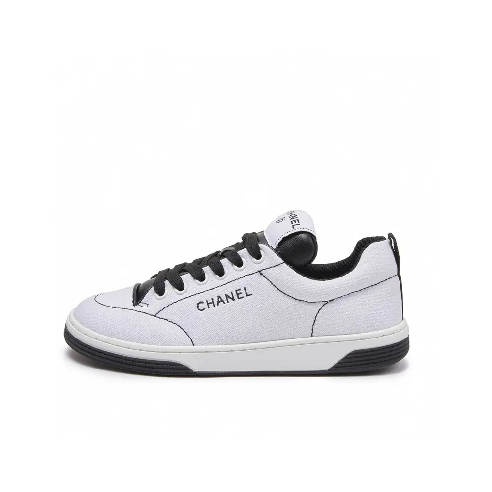 Chanel casual sneakers