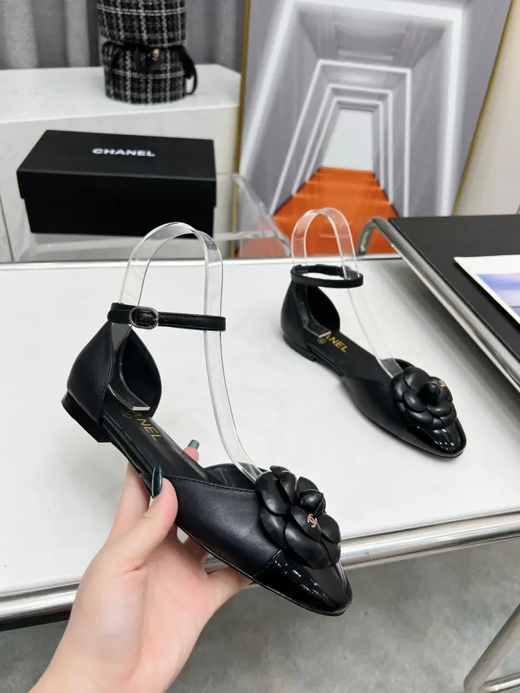 Chanel sandals series