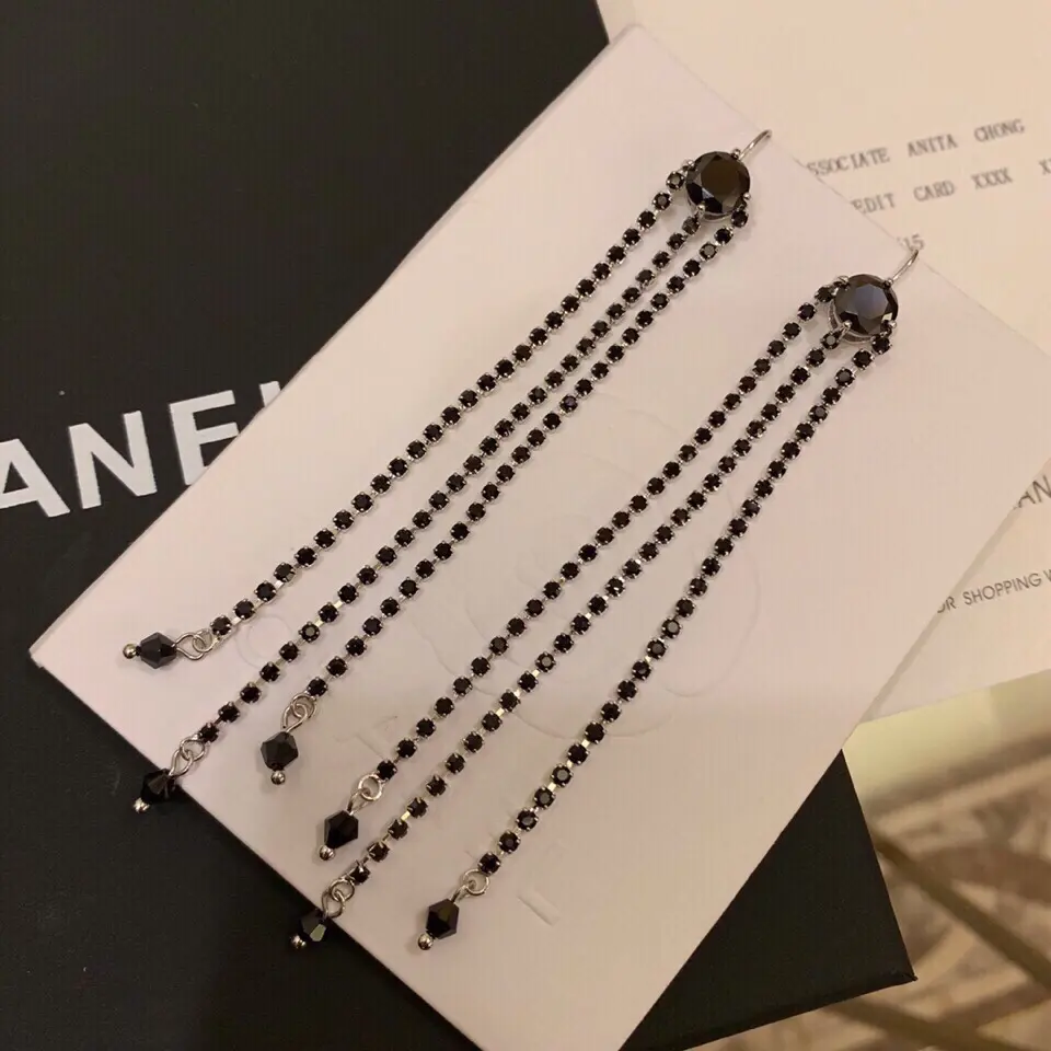 miumiu new round diamond three-row diamond tassel long earrings