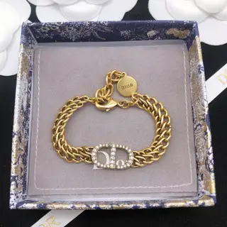 DIOR retro letter bracelet The same brass material as the counter