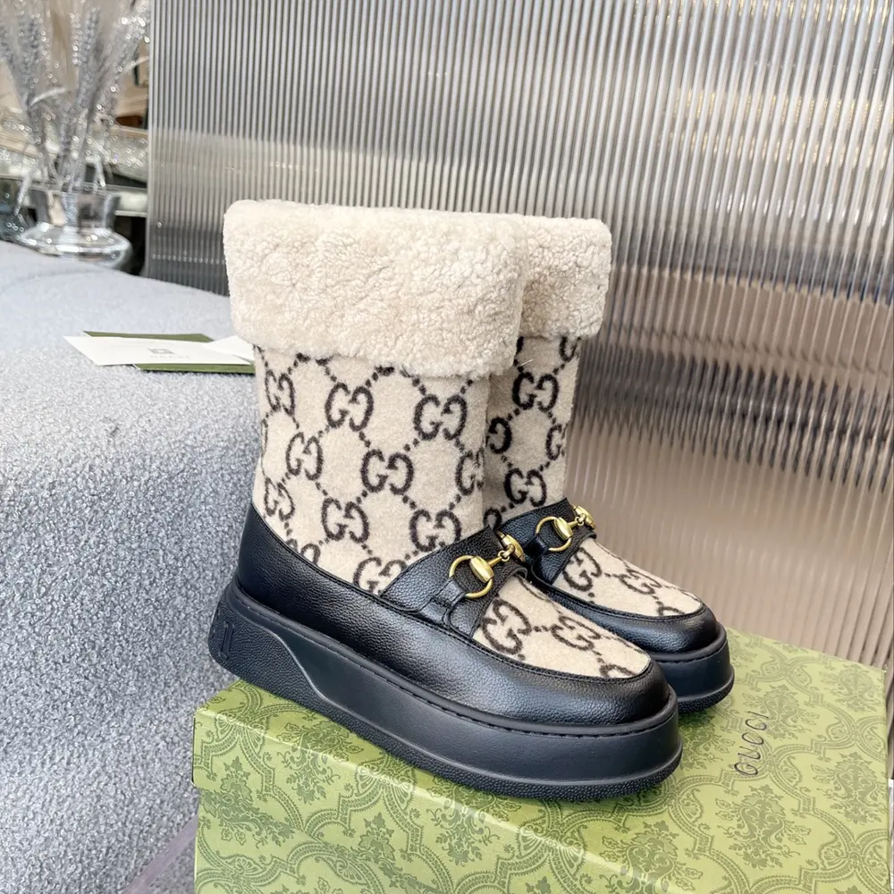 Gucci Merino sheepskin and fur snow boots