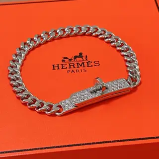 Hermes bracelet inlaid with AAA high carbon stones