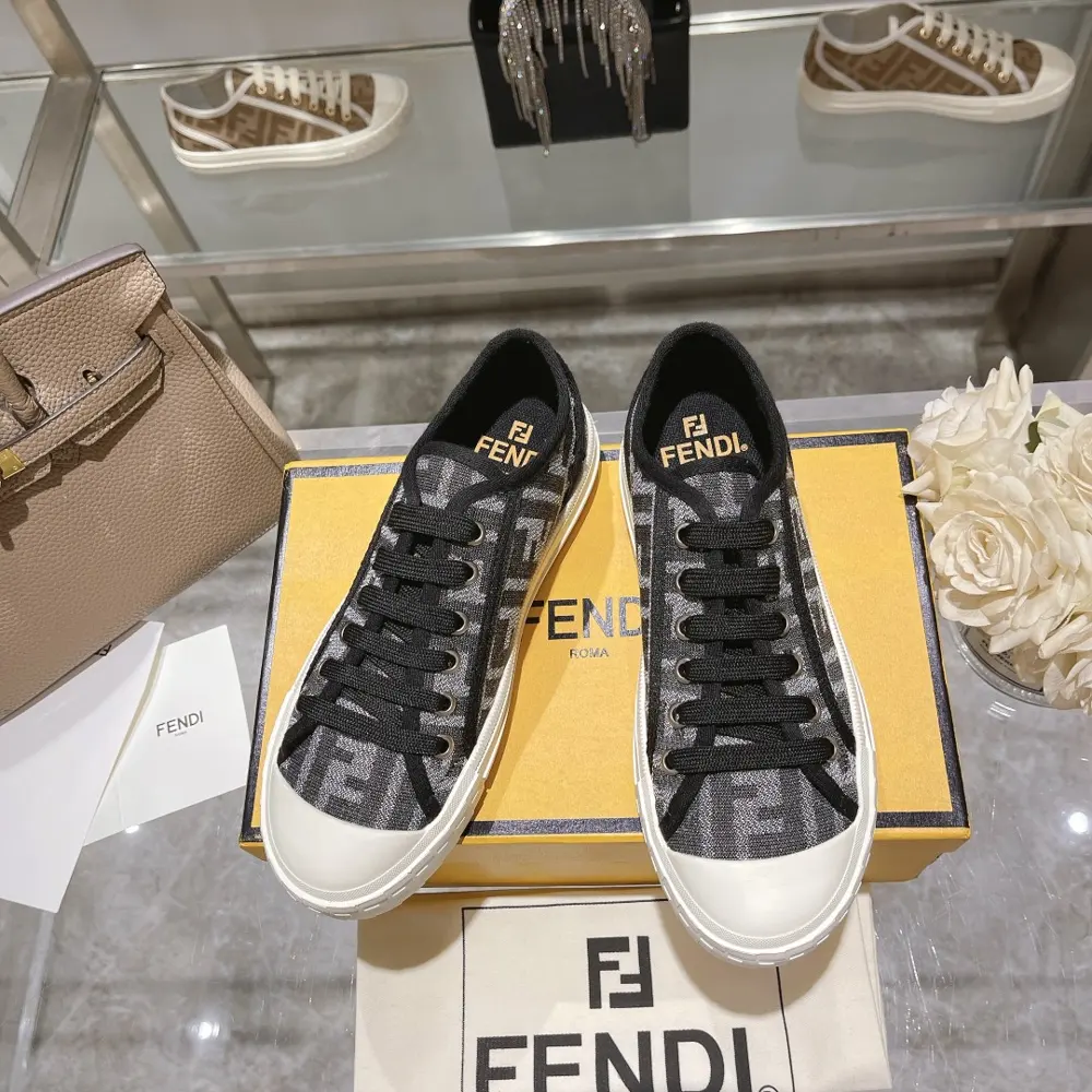 Fendi’s latest couple canvas shoes