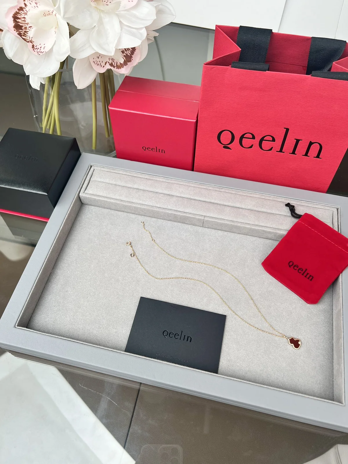 Qeelin Kirin Red Agate Single Diamond Necklace