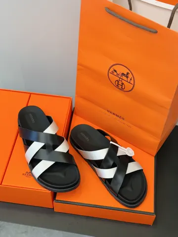 Hermès Men’s Kazimir Slippers