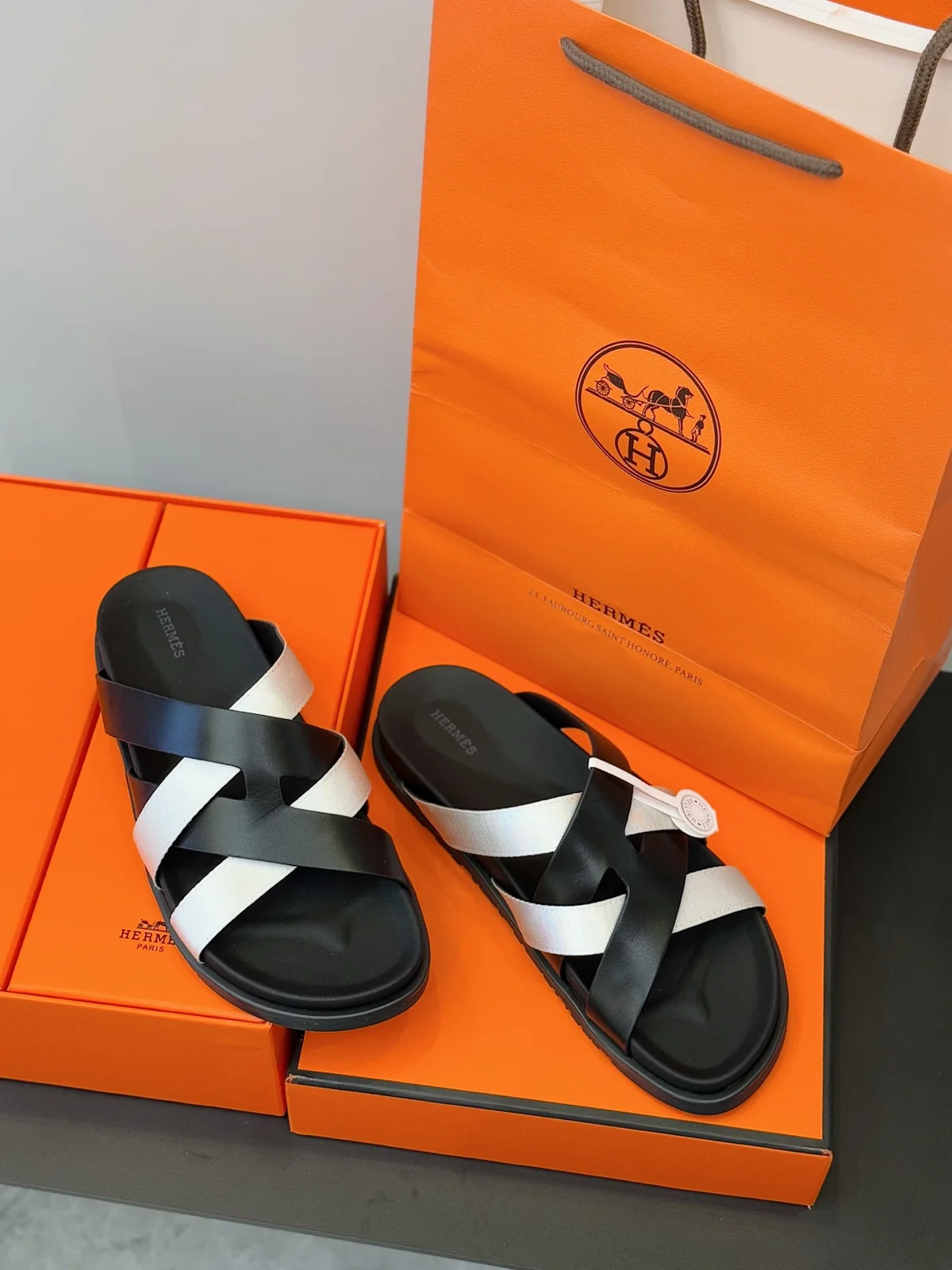 Hermès Men’s Kazimir Slippers