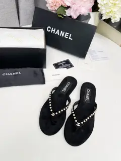 Chanel leather flip-flops I am really moved by this shoe when it is first released I like