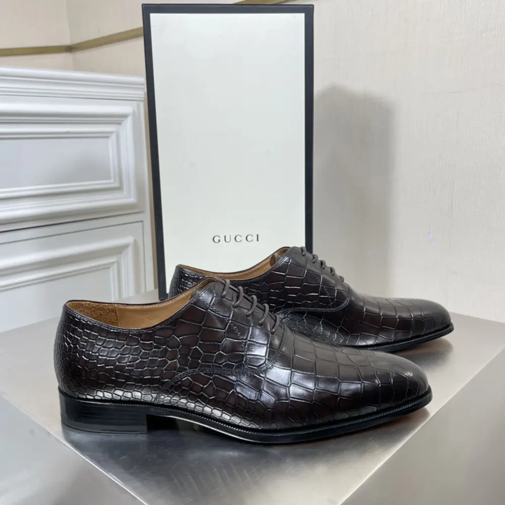 Gucci men’s lace-up shoes