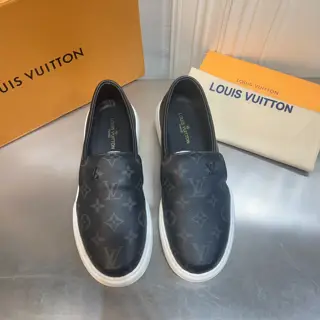 Louis Vuitton casual fashion men’s shoes