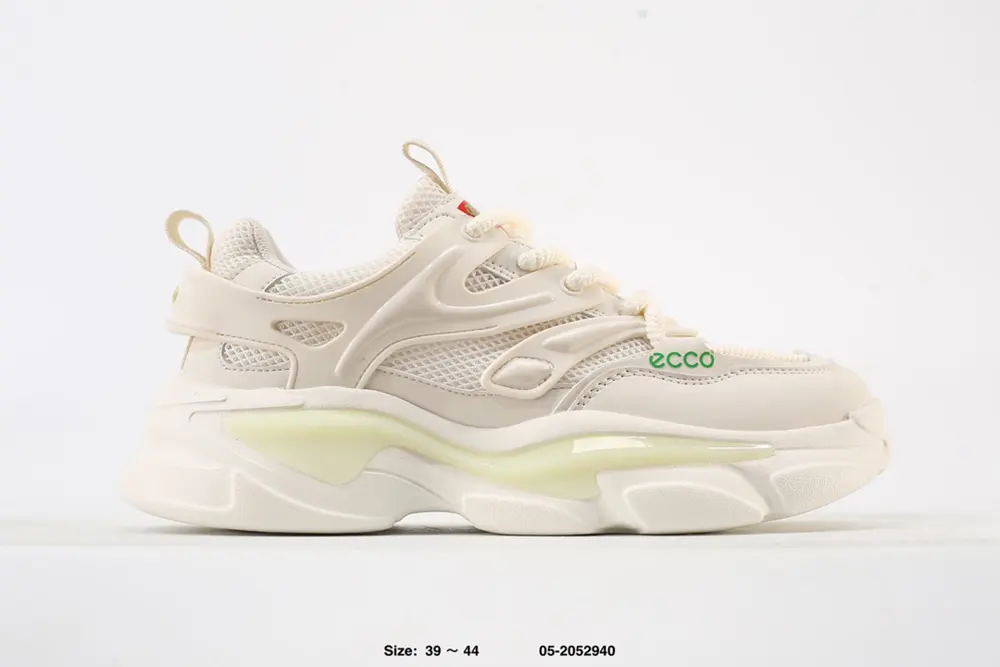 ECCO new versatile casual style