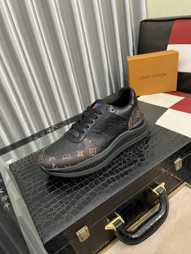 Louis Vuitton latest fashion casual shoes
