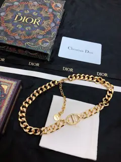 Dior@Dior necklace new model Necklace is the hottest fashion item this season