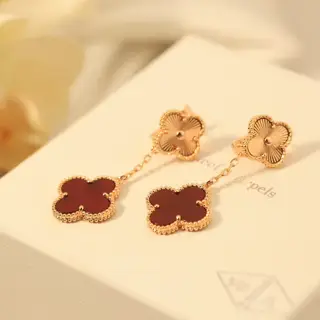Van Cleef & Arpels Sweet Collection