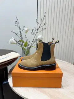 Louis Vuitton ankle boots elastic Chelsea boots