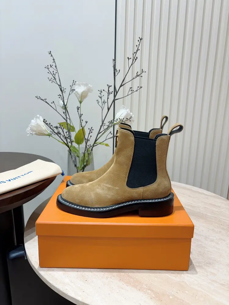 Louis Vuitton ankle boots elastic Chelsea boots