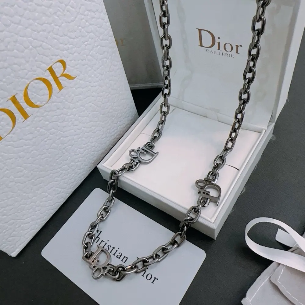 DIOR New Dior necklace Original goods New counter model