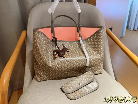 Goyard Tote