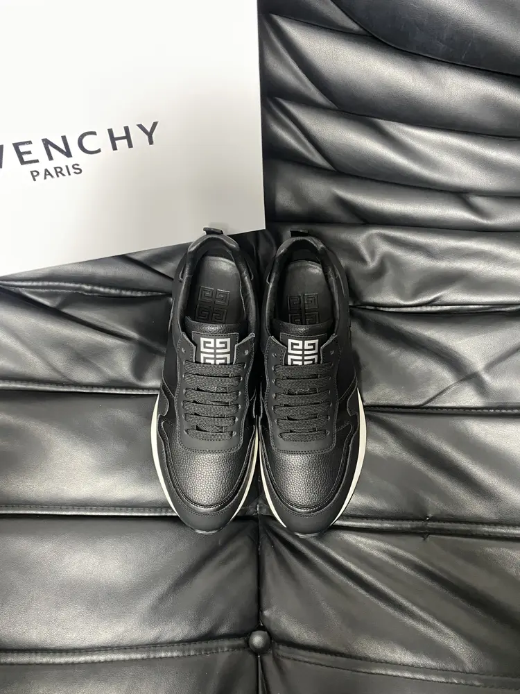 Givenchy casual sneakers