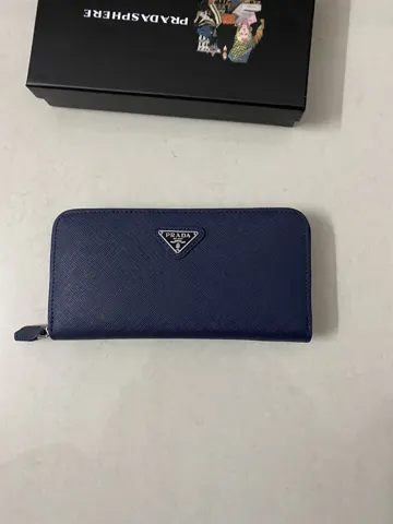 prada Wallet