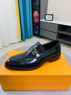Louis Vuitton new open-edge pigskin shoes