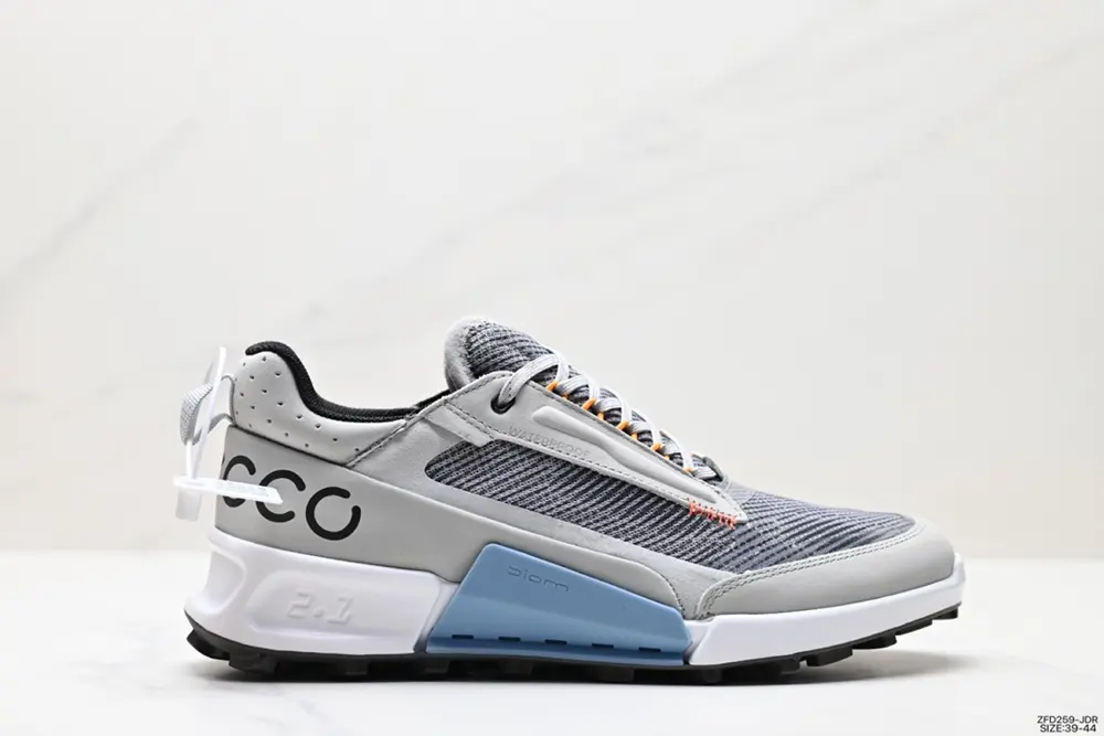 ECCO/ECCO sports running shoes/casual shoes The overall upper has clear and refined lines