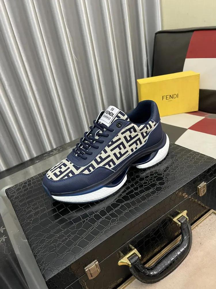 Fendi Little Monster men’s casual shoes are the latest trend in the world