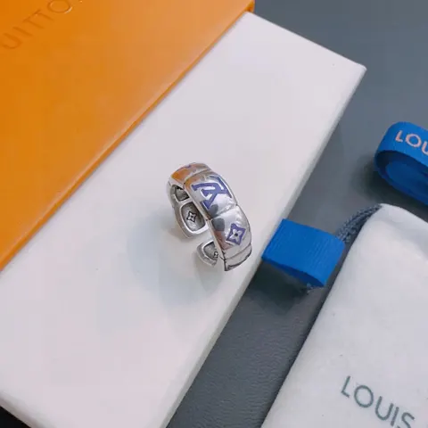 Louis Vuitton ring