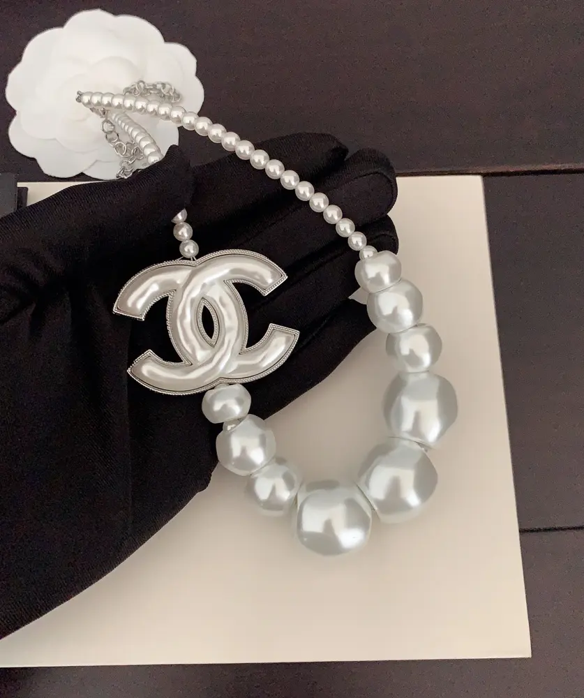 Chanel latest model platinum resin large and small pearl necklace