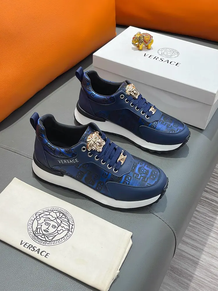 Versace Regular size: 38-44 (casual shoes)