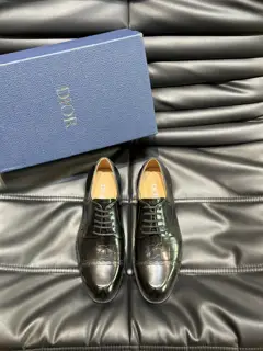 Dior men’s formal leather shoes with large soles