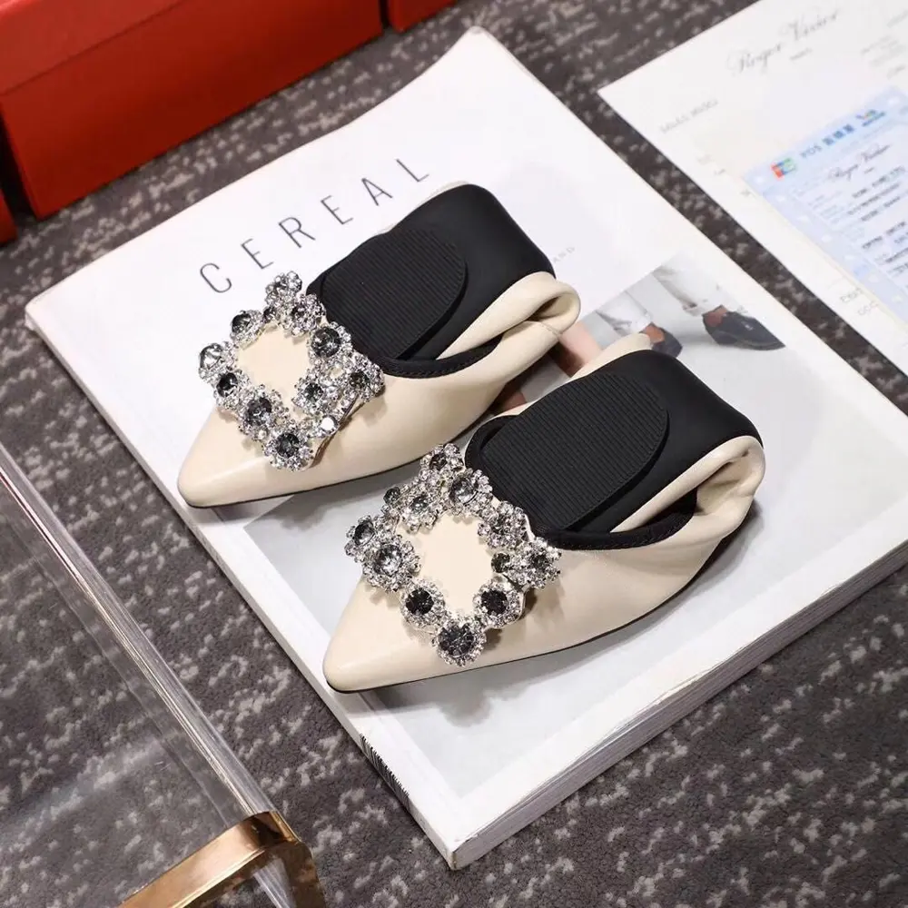 Roger Vivier Fashion Roll Shoes—Limited Edition—Perfect reproduction of the RV style