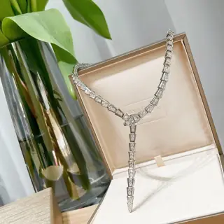Bvlgari full diamond snake necklace. The fascinating and exquisite design captures the charm