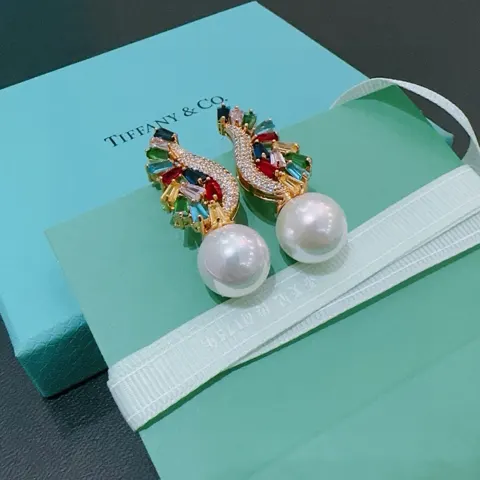 Tiffany Earrings Commemorative Edition Behind the Scenes Horse Eye Earrings Using high