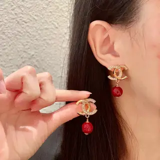 Second-hand Chanel earrings