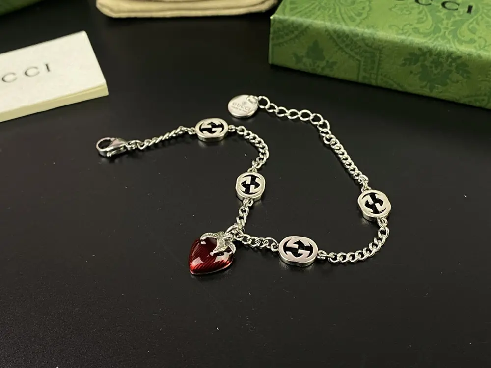 GUCCI Strawberry Necklace Bracelet Hot item recommendation