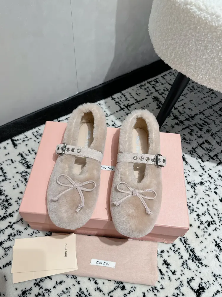 Miu Miu Miu autumn and winter new French fur ballet shoes