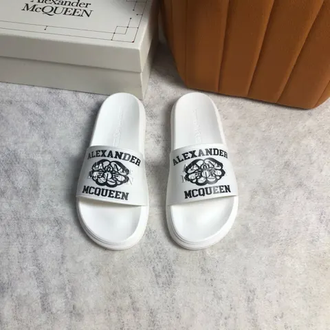 Alexander McQUEEN flip flops