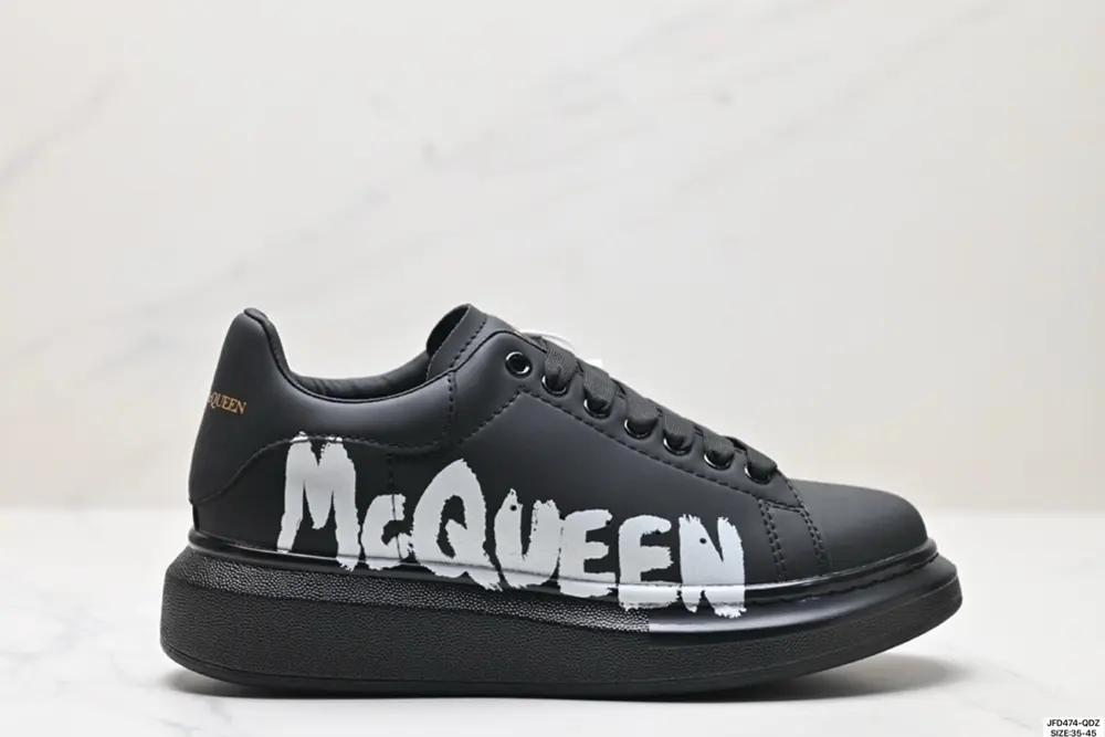 Italian luxury brand Alexander McQueen Sole Leather Sneakers low-top fashion thick-soled