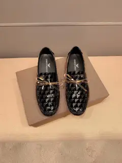 Armani The upper