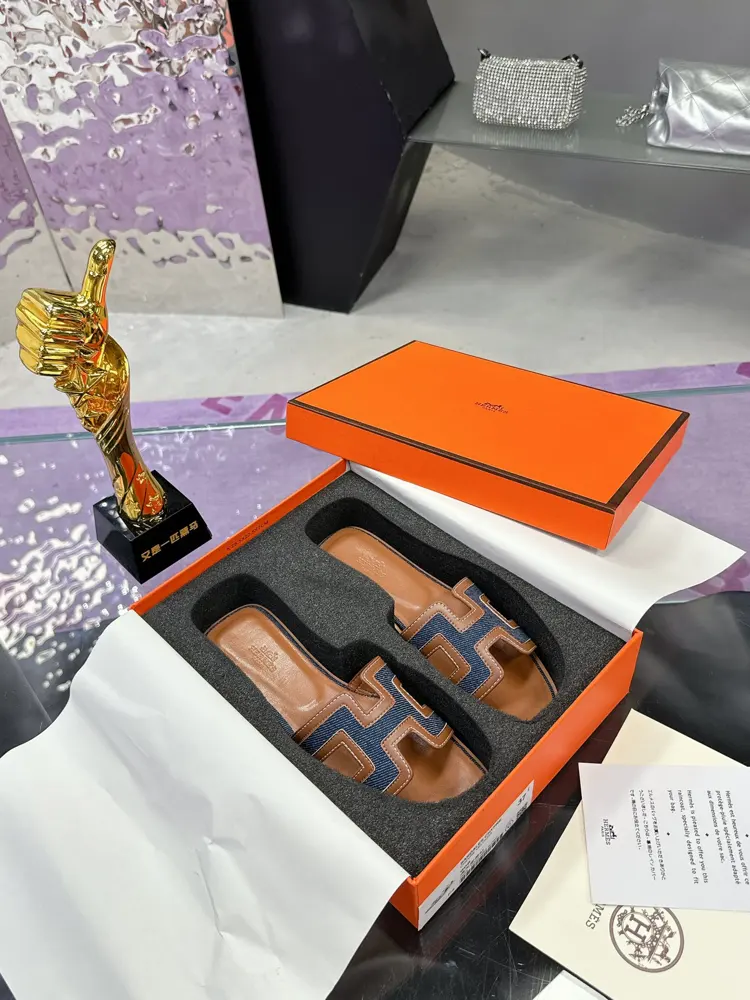 Hermès H slippers