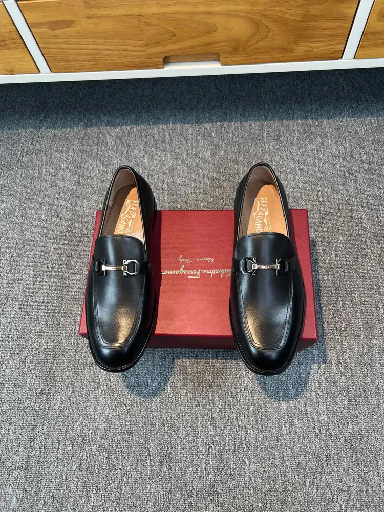 Salvatore Ferragamo men’s leather shoes