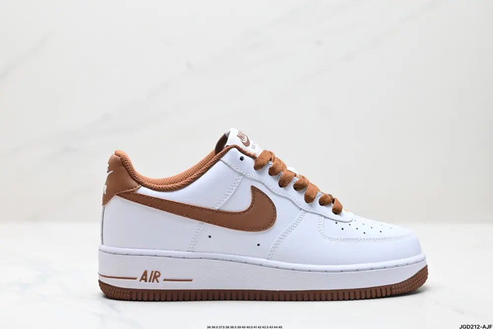 NIKE AIR FORCE 1’07 Sneakers DH7561-100