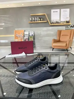 BALLY casual sports shoes series are coming to the counter at the same time