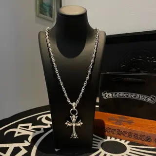 Chrome Hearts skull necklace