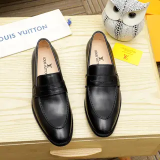 Louis Vuitton new men’s casual business leather shoes