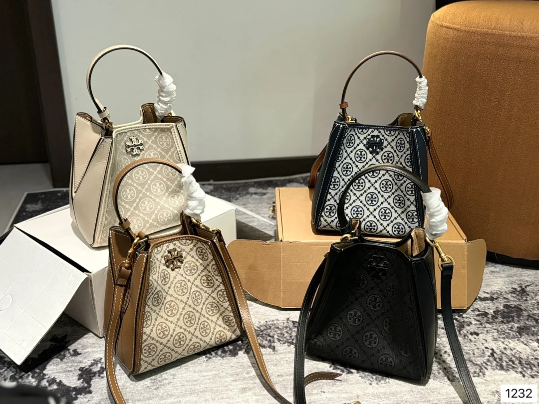 ToryBurch Bucket Bag
